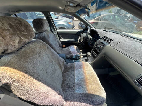 1997 Nissan Maxima SE