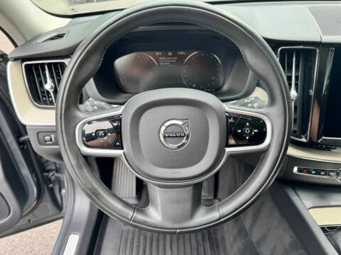 2021 Volvo XC60 T5 Inscription