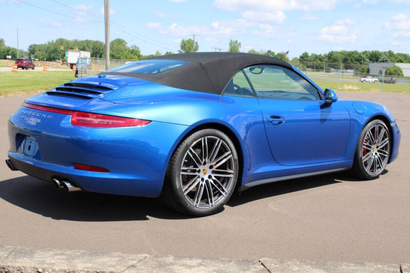2016 Porsche 911 Carrera 4S