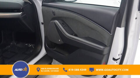 2022 Ford Mustang Mach-E Select