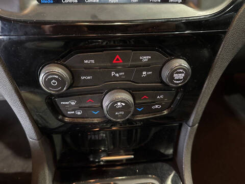 2023 Chrysler 300 S V6