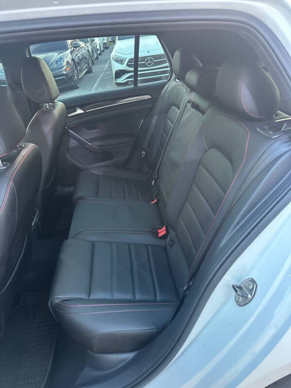 2017 Volkswagen Golf GTI