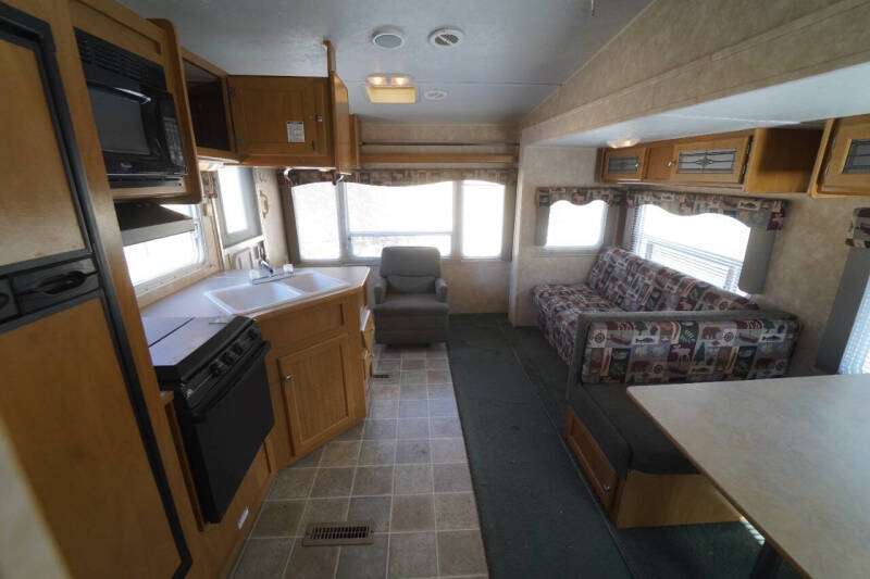 2004 Four Winns Rocky Mountain Elk