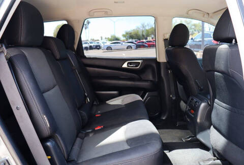 2020 Nissan Pathfinder S