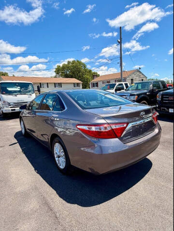 2016 Toyota Camry LE