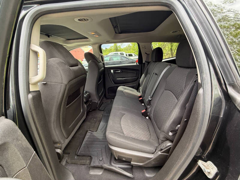 2011 Chevrolet Traverse LT