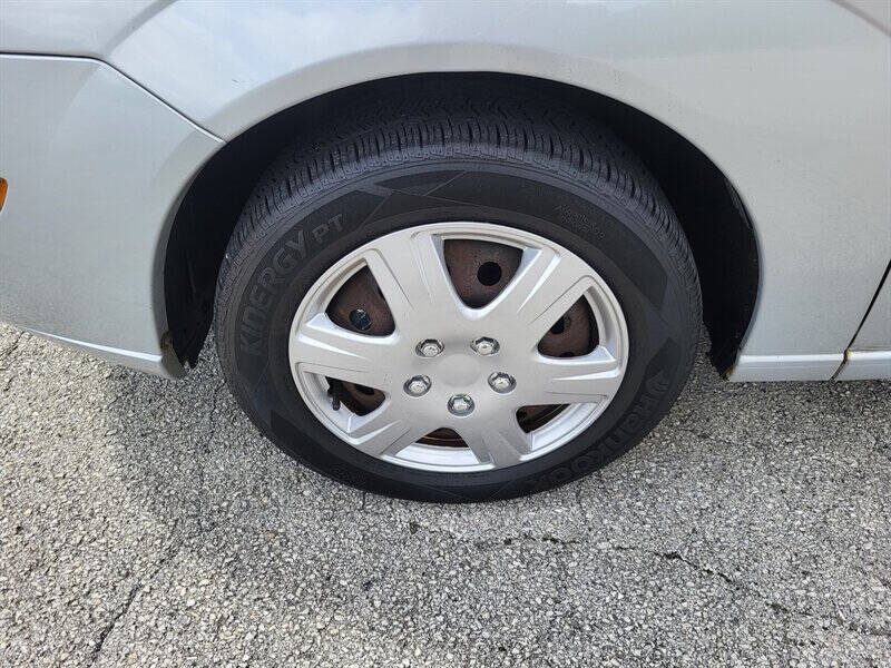 2005 Ford Focus ZX3 SE