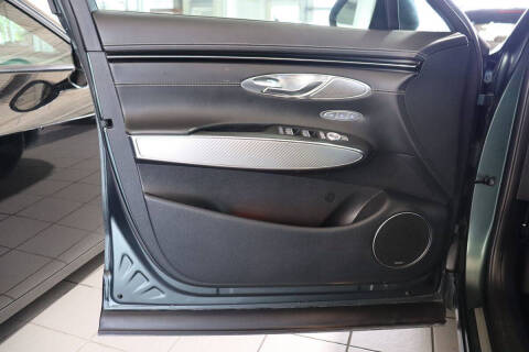 2023 Genesis GV70 2.5T Standard
