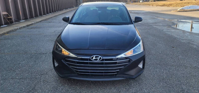 2019 Hyundai Elantra SE