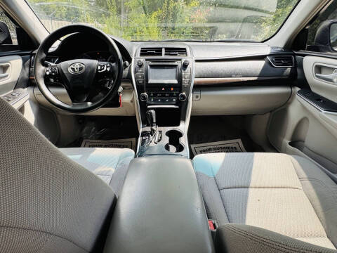 2016 Toyota Camry LE