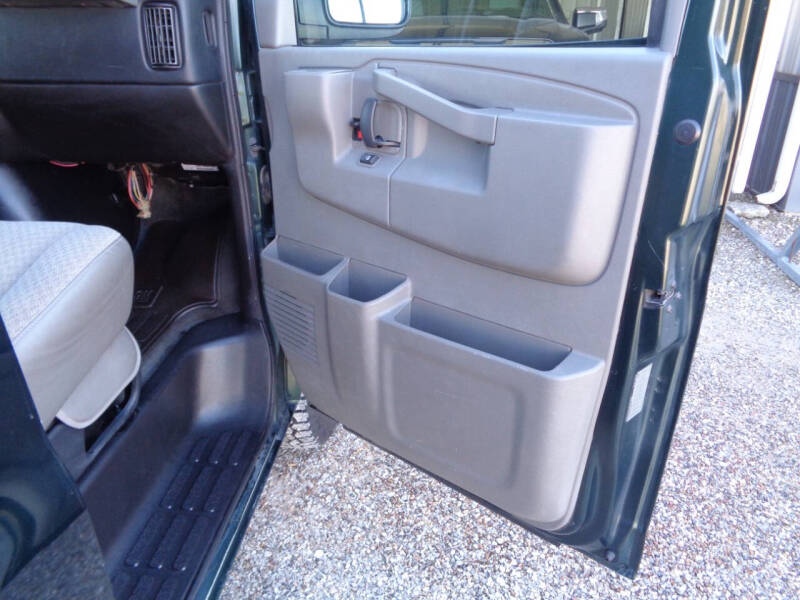2016 GMC Savana LT 3500