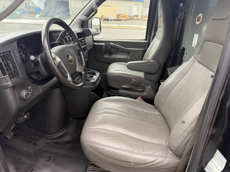 2016 Chevrolet Express 2500