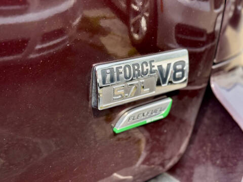 2013 Toyota Sequoia SR5