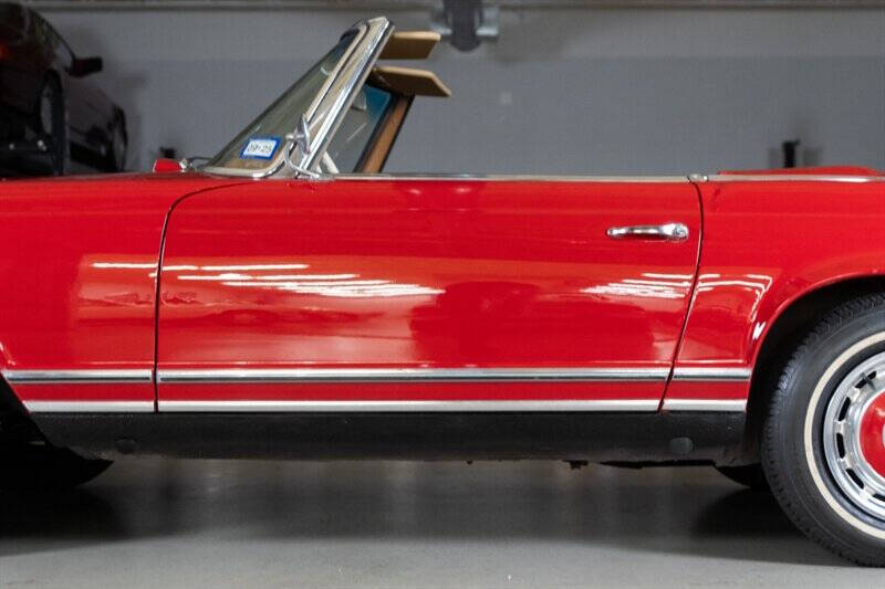 1966 Mercedes-Benz 230SL