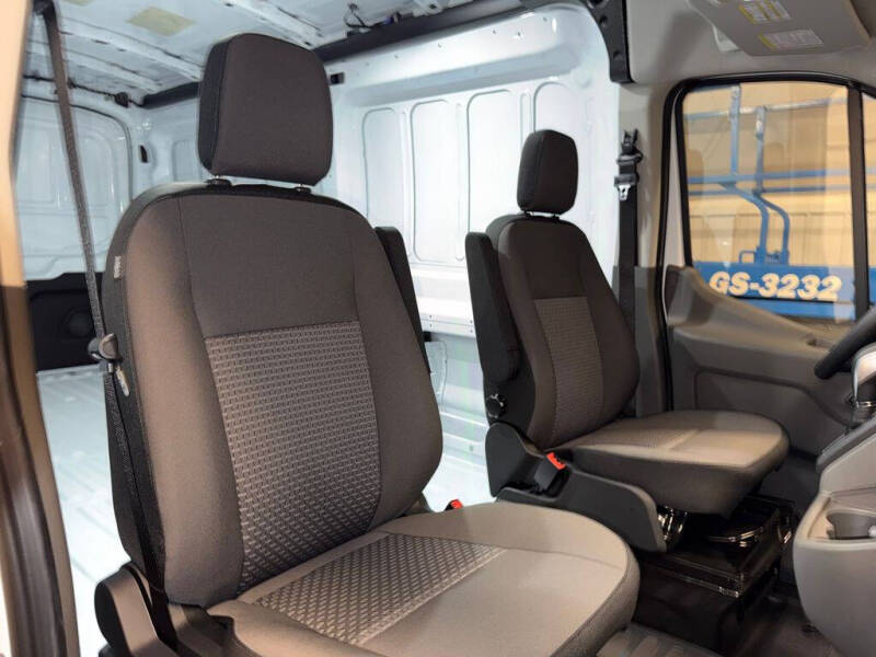 2026 Ford Transit 250