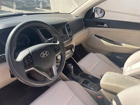 2016 Hyundai Tucson SE