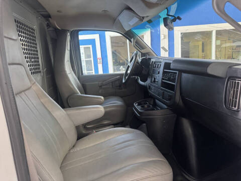 2018 Chevrolet Express 2500