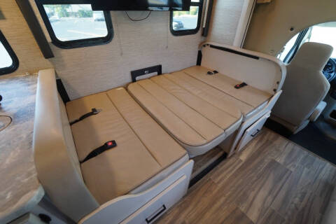 2021 Thor Motor Coach Four Winds
