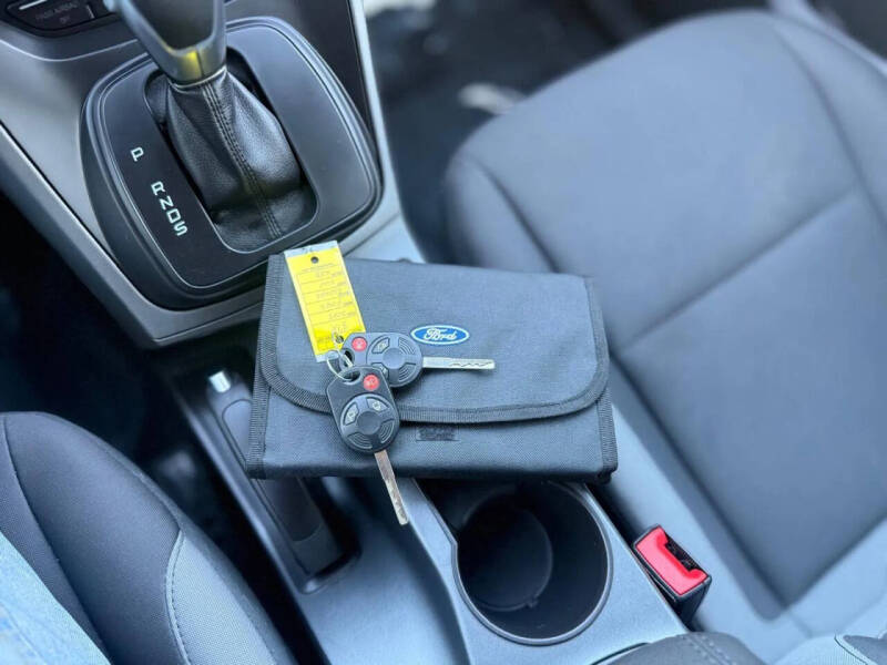 2015 Ford Escape S