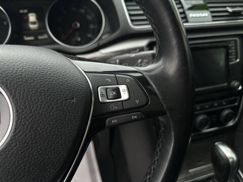 2018 Volkswagen Passat 2.0T SE