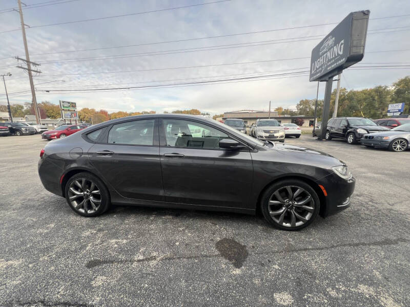 2015 Chrysler 200 S