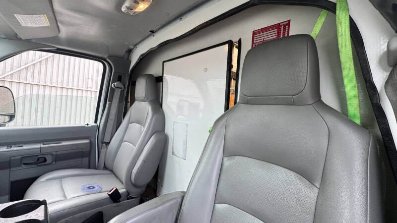 2021 Ford E-Series