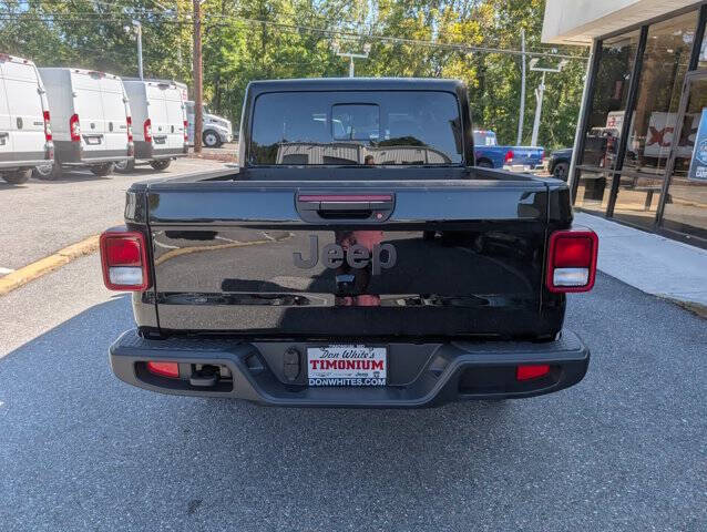 2025 Jeep Gladiator Sport S