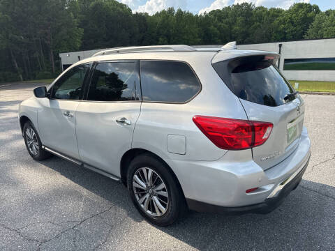 2019 Nissan Pathfinder SV