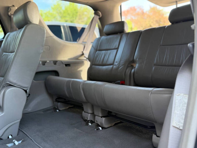 2004 Toyota Sequoia Limited