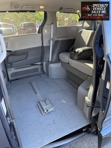 2016 Toyota Sienna XLE 8-Passenger
