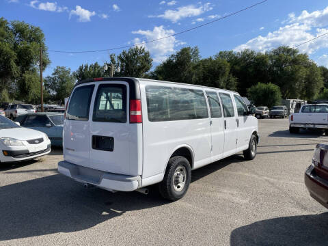 2004 Chevrolet Express 3500 LS