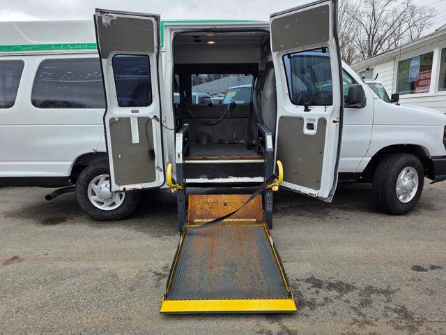 2012 Ford E-Series E-350 SD