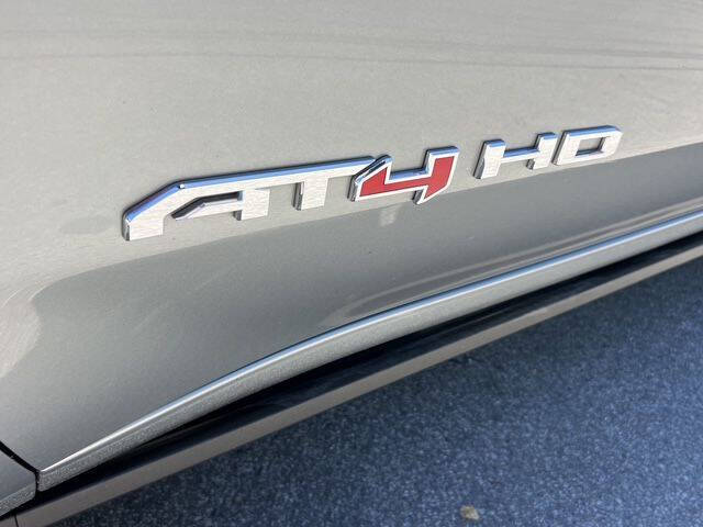 2024 GMC Sierra 2500HD AT4 - Photo 17