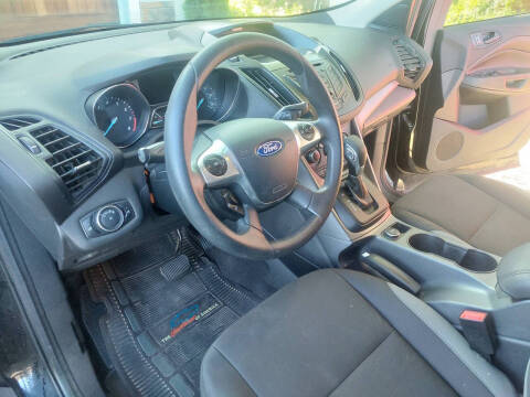 2016 Ford Escape S