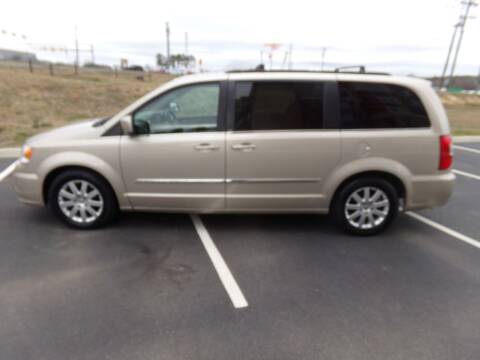 2013 Chrysler Town and Country for sale at West End Auto Sales LLC in Richmond VA