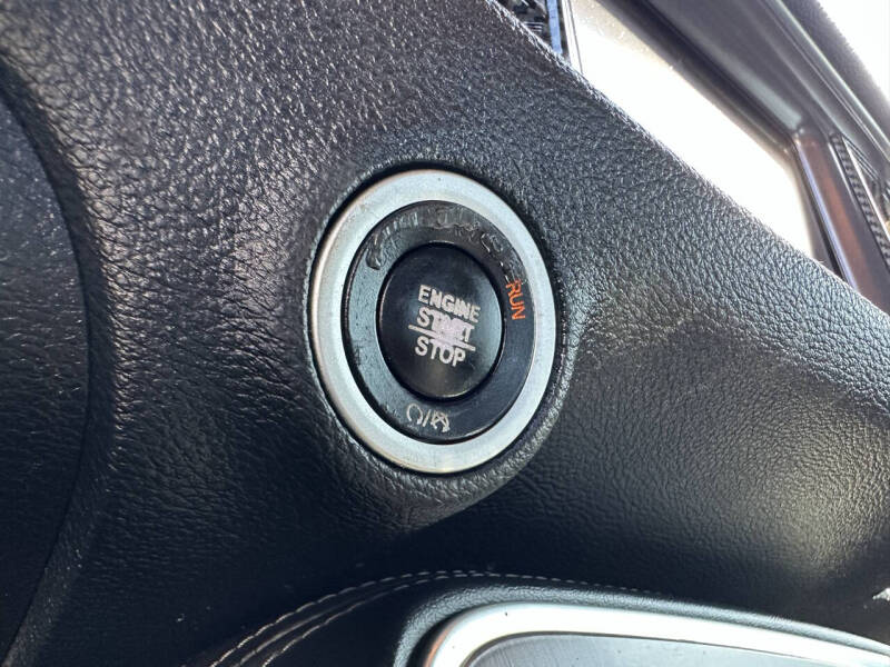 2016 Dodge Challenger SXT Plus