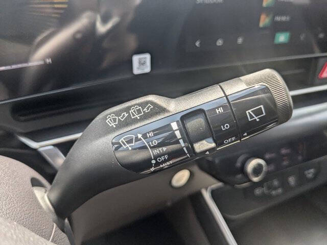 2025 Kia Carnival LX