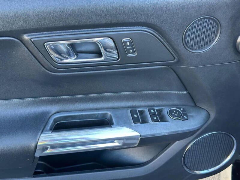 2017 Ford Mustang EcoBoost Premium