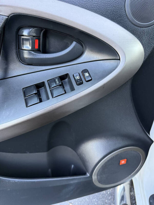 2006 Toyota RAV4 Sport