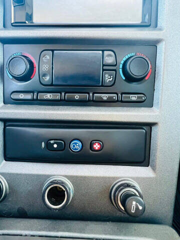 2003 HUMMER H2 Lux Series