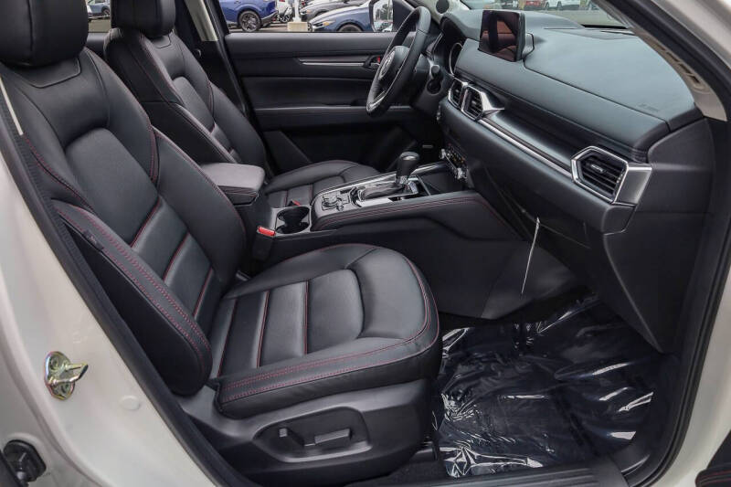 2025 Mazda CX-5 2.5 S Carbon Edition