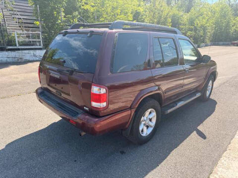 2004 Nissan Pathfinder SE