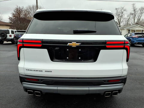 2025 Chevrolet Traverse LT