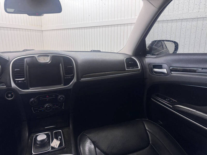2019 Chrysler 300 Limited