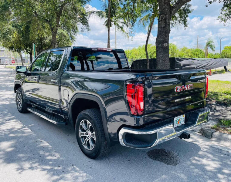 2025 GMC Sierra 1500 SLT