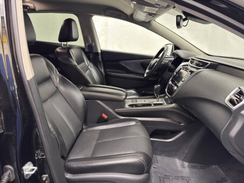 2023 Nissan Murano SL
