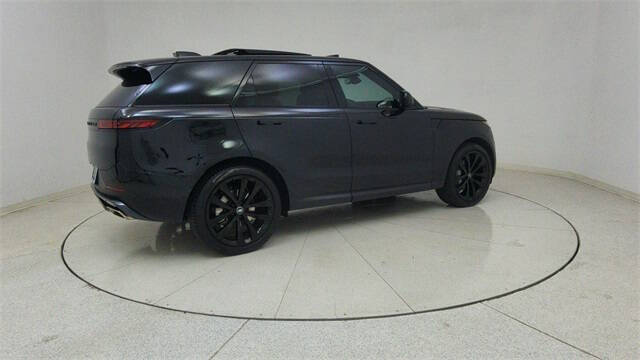 2024 Land Rover Range Rover Sport P360 SE