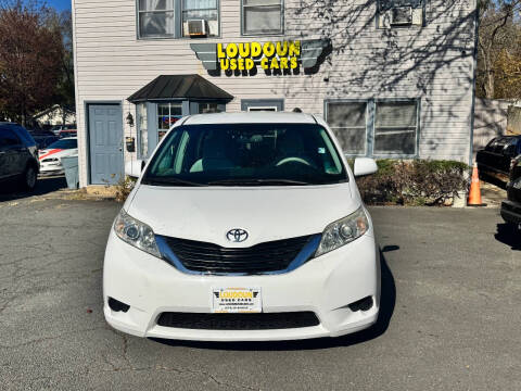 2011 Toyota Sienna LE 8-Passenger
