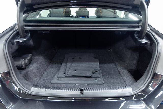 2025 BMW i5 xDrive40