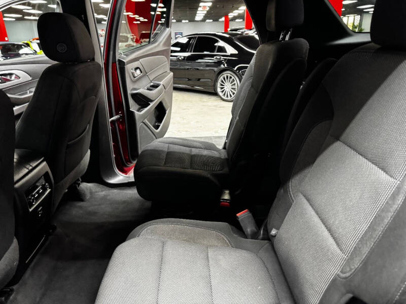 2022 Chevrolet Traverse LT Cloth